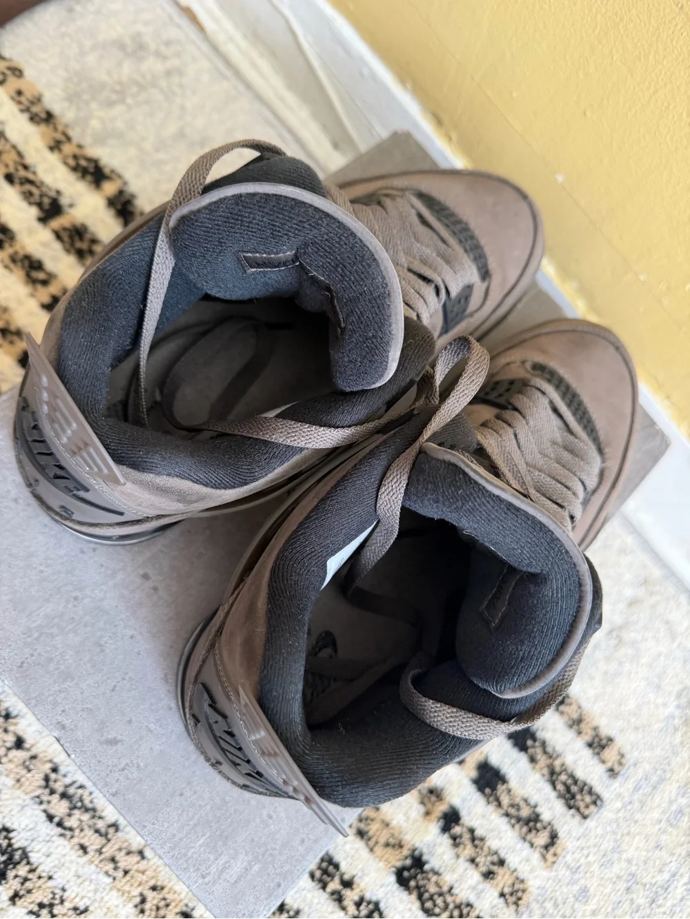 Aire Jordan 4 Retro cave stone/ Black-Fantom